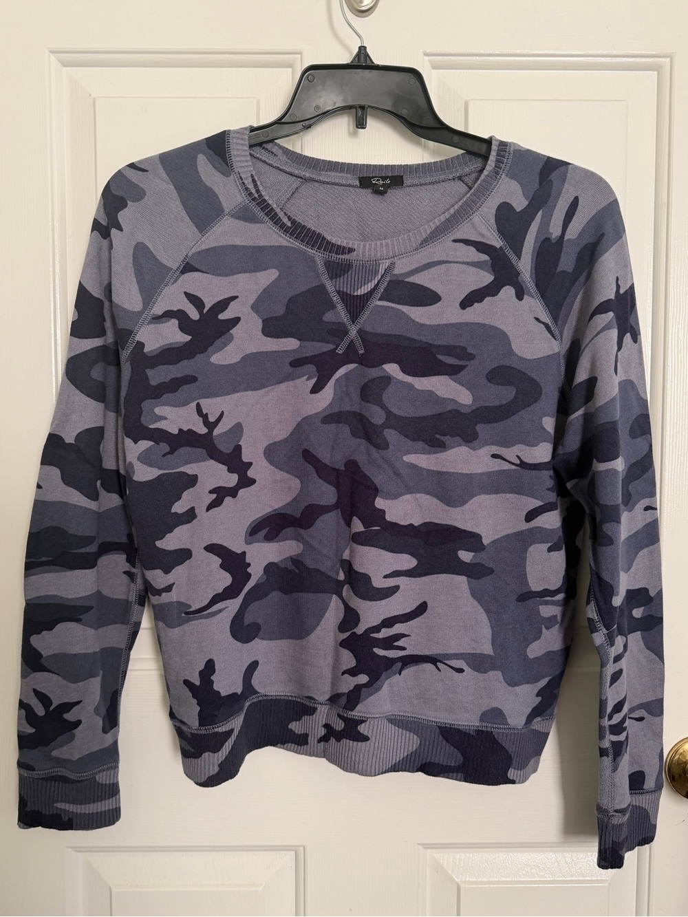 Rails Blue Indigo Camo Crewneck Sweater size Medium